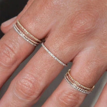 Φόρτωσε την φωτογραφία στο Gallery viewer, Ατσάλινο δαχτυλίδι siren micro βέργα με ζιργκόν, σε ροζ χρυσό 09032417