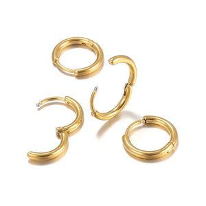 Ατσάλινα σκουλαρίκια κρίκοι στρογγυλεμένοι, σε χρυσό διαμέτρου 1,4cm
