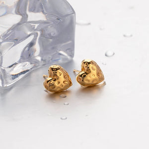 Ατσάλινα σκουλαρίκια μικρές καρδιές, καρφάκι, σε κίτρινο χρυσό 2902241