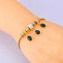 Φόρτωσε την φωτογραφία στο Gallery viewer, Ατσάλινο βραχιόλι αλυσίδα με πλακέ οβάλ, κρεμαστά στοιχεία και στρας, σε κίτρινο χρυσό 19032425G