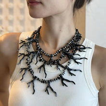 Φόρτωσε την φωτογραφία στο Gallery viewer, Κολιέ τριπλό, με ακριλικές χάντρες κοραλλιού, τιρκουάζ, 22072412