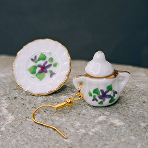 Σκουλαρίκια μινιατούρα σερβίτσιο λουλούδια μοβ - πράσινο, πιάτο 2,5cm με ζαχαριέρα με καπάκι