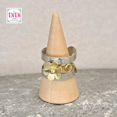 Δαχτυλίδι ορειχάλκινο ασημί με χρυσαφί λουλούδι