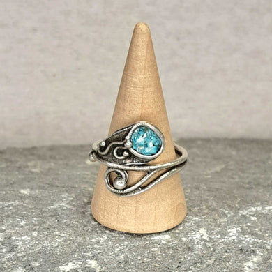 Δαχτυλίδι ορειχάλκινο ασημί με σχέδιο, με μπλε πέτρες