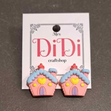 Φόρτωσε την φωτογραφία στο Gallery viewer, Σκουλαρίκια παιδικά κλιπς, Χριστουγεννιάτικα , μπισκοτόσπιτο ροζ, 2211248