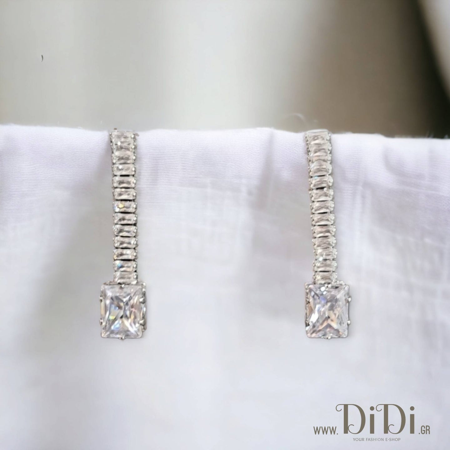 Σκουλαρίκια κρεμαστά με zircon, καρφωτά στο αυτί, ασημί 211234S