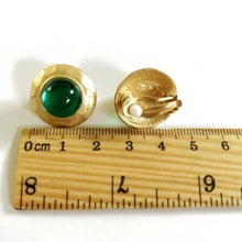 Φόρτωσε την φωτογραφία στο Gallery viewer, Σκουλαρίκια κλιπ, στρογγυλά χρυσό αντικέ με πράσινη πέτρα resin, 1702242