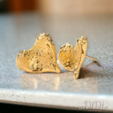 Φόρτωσε την φωτογραφία στο Gallery viewer, Ατσάλινα σκουλαρίκια καρδιές, καρφάκι, σε κίτρινο χρυσό 2202249