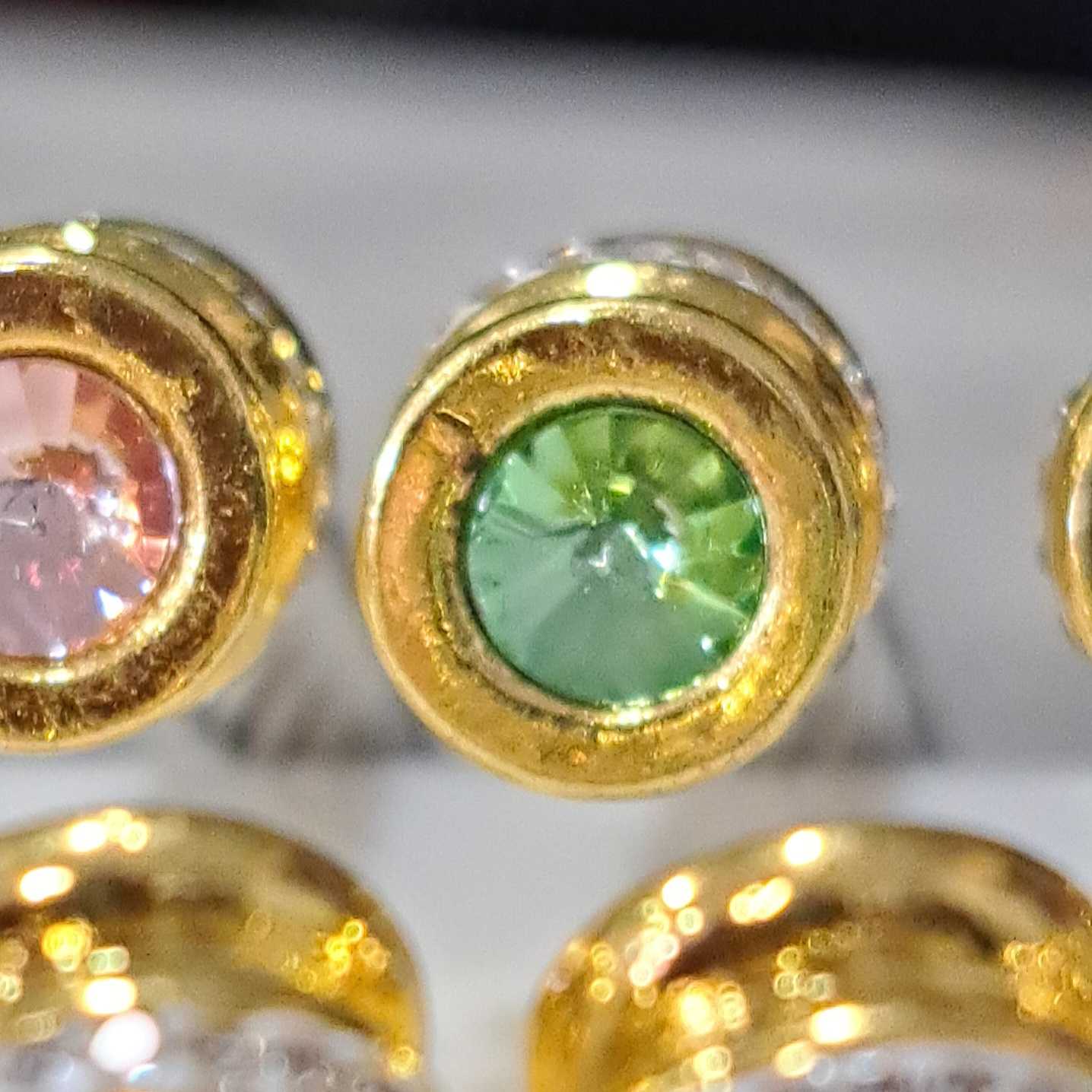 Ατσάλινο βραχιόλι σταθερή βέργα οβάλ, με στρας, σε ασημί 07122314SG