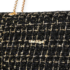 Τσάντα ώμου μεσαία, μαύρο με χρυσοκλωστή, με αλυσίδα και εσωτερικές θήκες, 3240005220011