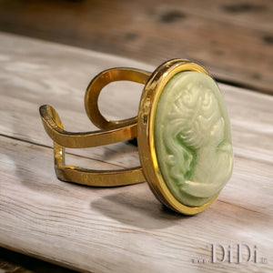 Δαχτυλίδι ατσάλινο καμέο 13mm x 18mm, λαδί γυναικεία φιγούρα, κίτρινο χρυσό