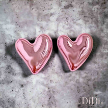 Φόρτωσε την φωτογραφία στο Gallery viewer, Σκουλαρίκια καρφάκι, καρδιές ροζ 26mm