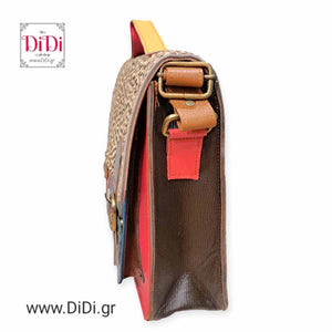 Τσάντα 100% φυσικό δέρμα, κούμπωμα μεταλλικό και μακρύ δερμάτινο λουρί, 1704242