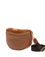 Φόρτωσε την φωτογραφία στο Gallery viewer, Τσάντα μέσης τύπου μπανάνα, κάμελ, 24244
