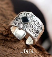 Φόρτωσε την φωτογραφία στο Gallery viewer, Δαχτυλίδι αντρικό ασήμι 925, αντικέ με μαυρη πετρα &amp; σχέδιο, 24112510