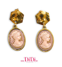 Φόρτωσε την φωτογραφία στο Gallery viewer, Σκουλαρίκια ατσάλινα καμέο (Cameo) ροζ, 18mm x 13mm σε κίτρινο χρυσό, 2910257