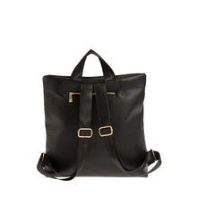 Φόρτωσε την φωτογραφία στο Gallery viewer, Τσάντα πλάτης απο ανθεκτικό συνθετικό δέρμα με δύο υφές, μαύρη, 24243