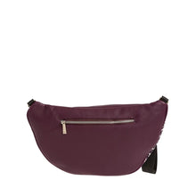 Φόρτωσε την φωτογραφία στο Gallery viewer, Τσάντα χιαστί Patterned τύπου μπανάνα, γκρενά, 24239