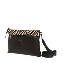 Φόρτωσε την φωτογραφία στο Gallery viewer, Τσάντα ώμου και χιαστί με ζεβρέ λεπτομέρεια, μαύρη, 24263