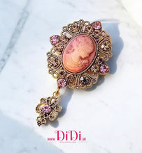 Φόρτωσε την φωτογραφία στο Gallery viewer, Καρφίτσα Καμέο (Cameo) ρετρό, με στρας σε ροζ αποχρώσεις, χρυσό αντικέ, 2411258