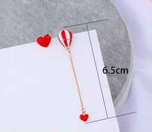 Φόρτωσε την φωτογραφία στο Gallery viewer, Σκουλαρίκια καρφάκι, καρδιά και αερόστατο, 20112524