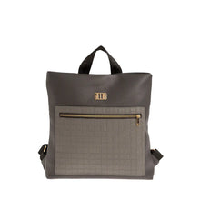 Φόρτωσε την φωτογραφία στο Gallery viewer, Τσάντα πλάτης απο ανθεκτικό συνθετικό δέρμα με δύο υφές, γκρι, 24243