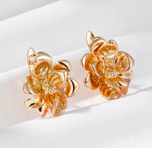 Φόρτωσε την φωτογραφία στο Gallery viewer, Σκουλαρίκια κρίκος λουλούδι, σε ροζ χρυσό, 2811252
