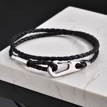 Φόρτωσε την φωτογραφία στο Gallery viewer, Βραχιόλι αντρικό απο μαύρο κορδόνι και μεταλλικά μέρη αλουμινίου, 1312254