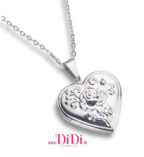 Φόρτωσε την φωτογραφία στο Gallery viewer, Ατσάλινο κολιέ μενταγιόν, καρδιά ασημί με ανάγλυφο τριαντάφυλλο, 21112529