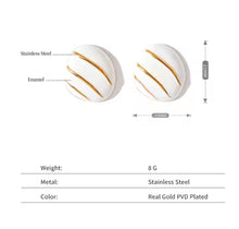 Φόρτωσε την φωτογραφία στο Gallery viewer, Σκουλαρίκια ατσάλινα ρετρό, στρογγυλό λευκό σμάλτο με χρυσή λεπτομέρεια, σε καρφάκι, 1108265