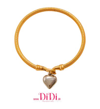 Φόρτωσε την φωτογραφία στο Gallery viewer, Ατσάλινο βραχιόλι σταθερή βέργα οβάλ με καρδιά, σε κίτρινο χρυσό, 20102517