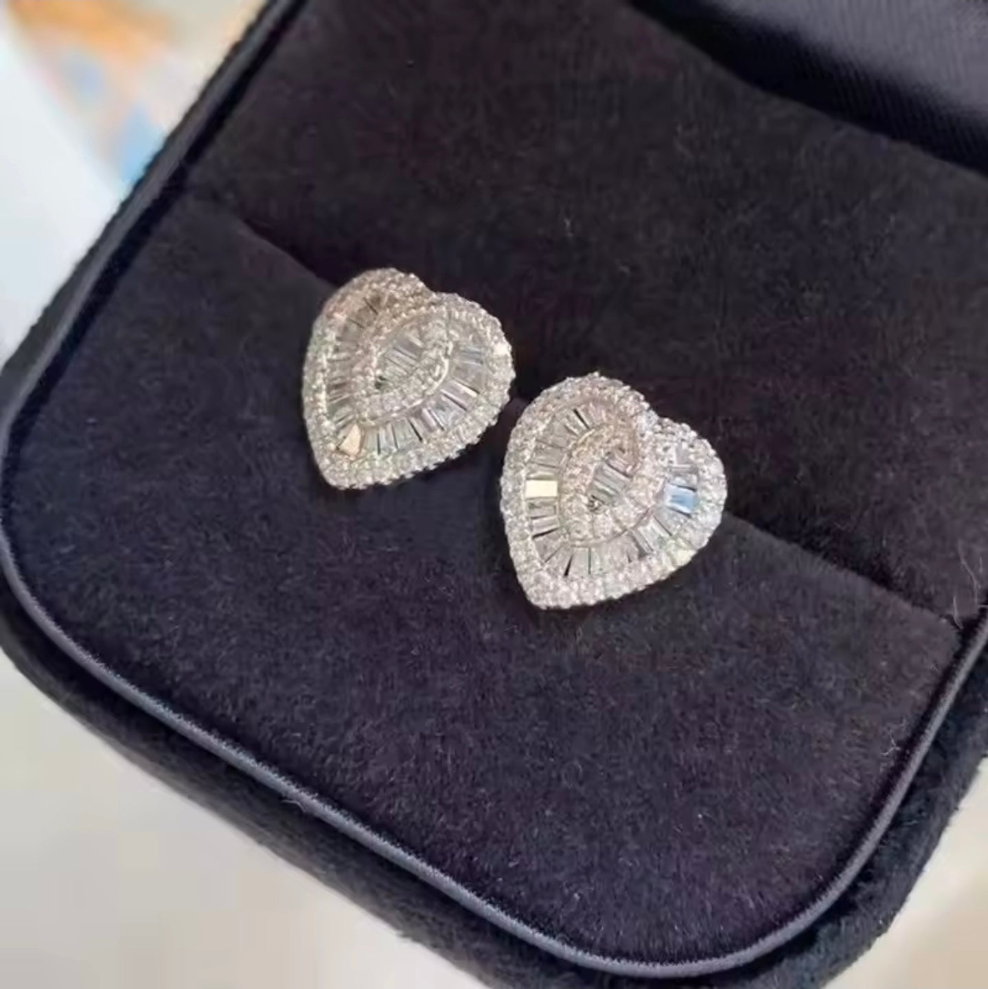 Σκουλαρίκια καρδιές μικρά καρφάκι με ζιργκόν, σε ασημί, 1911258