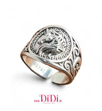 Φόρτωσε την φωτογραφία στο Gallery viewer, Δαχτυλίδι αντρικό ασήμι 925, αντικέ με σχέδιο άλογο, 2411259