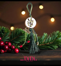 Φόρτωσε την φωτογραφία στο Gallery viewer, Χριστουγεννιάτικο ξύλινο γούρι, 2510254 (+σχέδια)