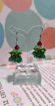 Φόρτωσε την φωτογραφία στο Gallery viewer, Χριστουγεννιάτικα σκουλαρίκια δεντράκια απο κρύσταλλο, ασημί, 0110258