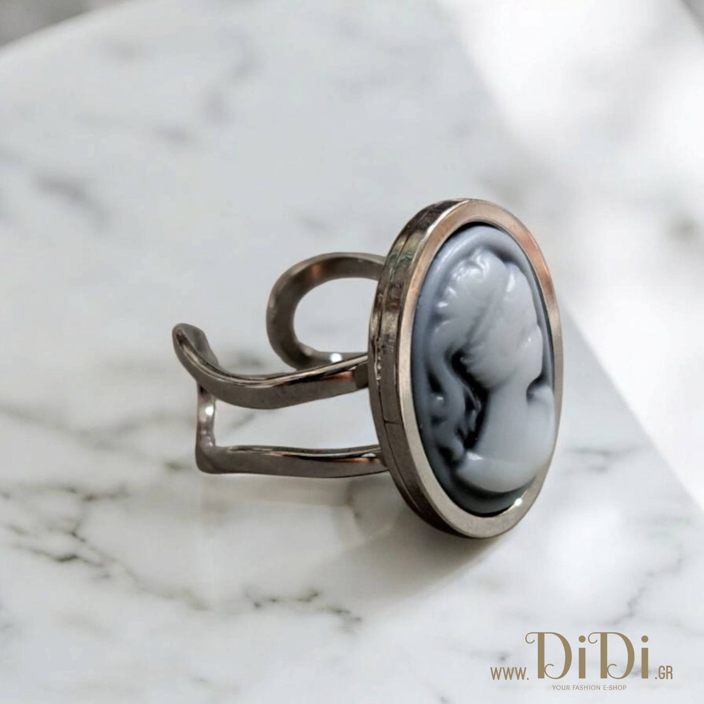 Δαχτυλίδι ατσάλινο καμέο 13mm x 18mm, λευκή γυναικεία φιγούρα, ασημί, 2305256S