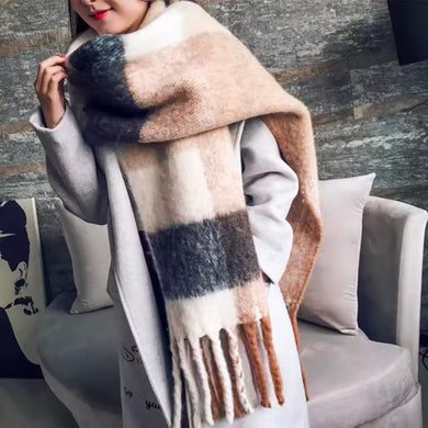 Κουβέρτα - κασκόλ χοντρή καρό μπεζ-καφέ, 20112511