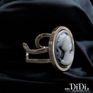 Δαχτυλίδι ατσάλινο καμέο 13mm x 18mm, λευκή γυναικεία φιγούρα, ασημί, 2305256S