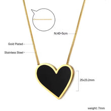 Φόρτωσε την φωτογραφία στο Gallery viewer, Κολιέ ατσάλινο, με μεγάλη λευκή καρδιά, σε κίτρινο χρυσό, 2005258W