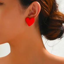 Φόρτωσε την φωτογραφία στο Gallery viewer, Σκουλαρίκια καρφάκι, καρδιές ακριλικές, κόκκινες, 2301261