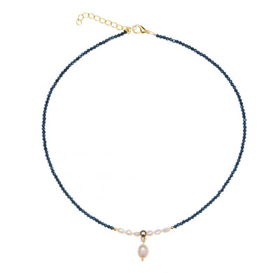 Κολιέ κοντό με μοτιφ μαργαριτάρι & ανθρακί κρυστάλλινες χάντρες 3mm & μαργαριτάρια