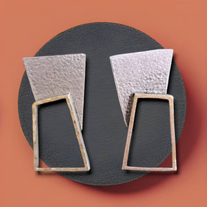 Σκουλαρίκια χειροποίητα ορειχάλκινα, γεωμετρικό σχήμα ασημί-χρυσό