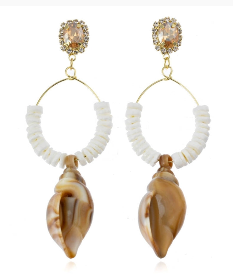 Σκουλαρίκια κοχύλια με λευκό χαντράκι